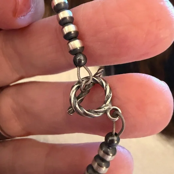 ❤️ 4mm 7.5” Native American Navajo Desert Pearl Sterling Bracelet Toggle Clasp - Picture 3 of 8